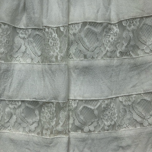 F21 White Lace Pleated Flared Skirt Small - Picture 3 of 8